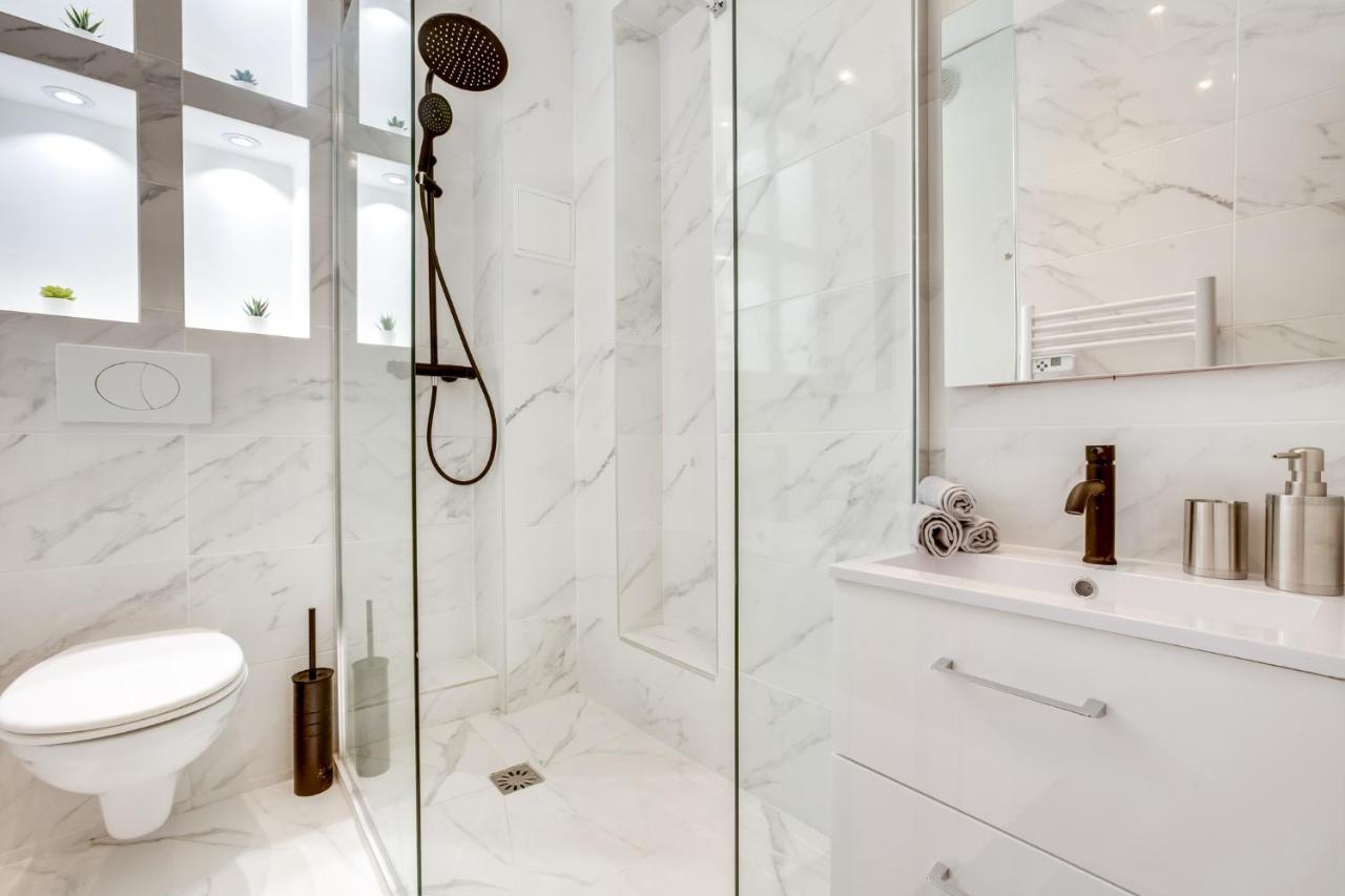 Suite Paris, Tour Eiffel, Champs Elysees ภายนอก รูปภาพ