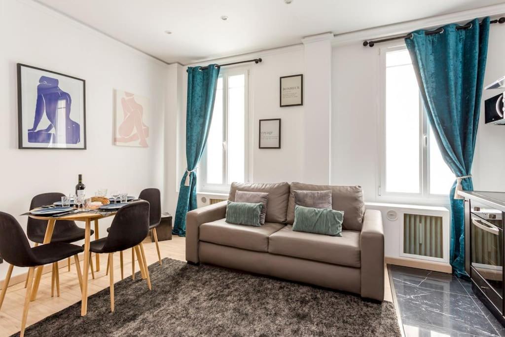 Suite Paris, Tour Eiffel, Champs Elysees ภายนอก รูปภาพ