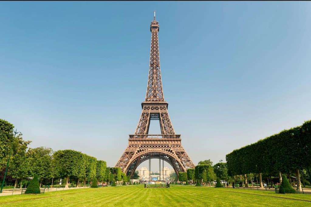 Suite Paris, Tour Eiffel, Champs Elysees ภายนอก รูปภาพ